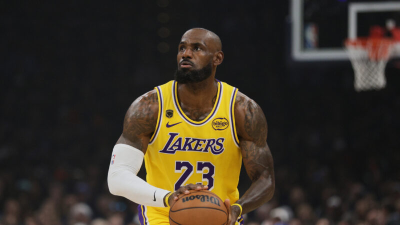 LeBron James not returning to Lakers, plans to play 24th season elsewhere, AP source says